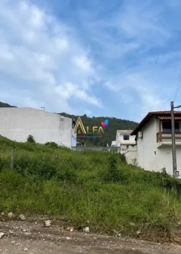 Terreno com vista para o mar a 400m da Praia São Miguel  Penha/SC