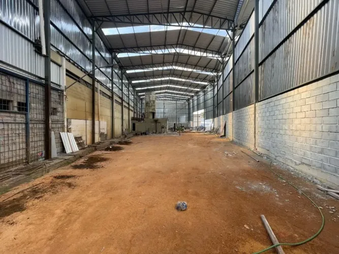 Galpão para alugar, 839 m² por R$ 15.300,00/mês - Cerâmica - Juiz de Fora/MG