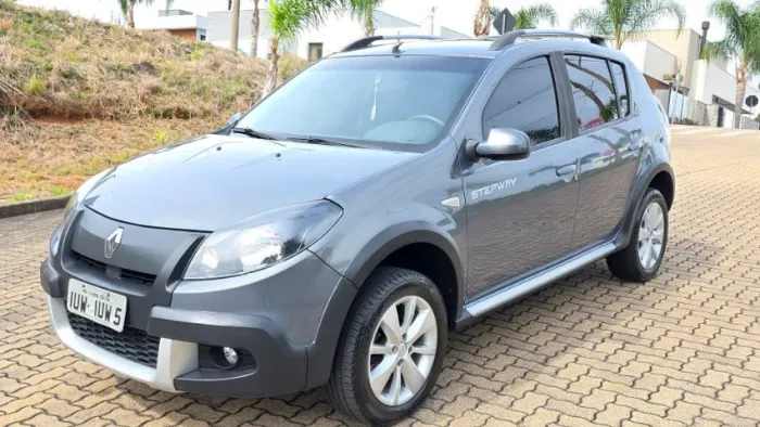 Renault Sandero Stepway Hi-power 1.6 8V 5P 2014