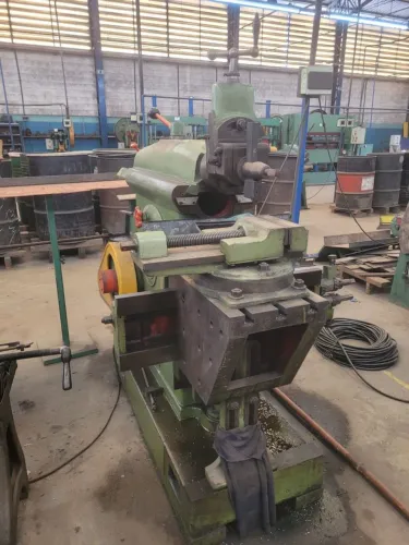 Máquinas para Produção Industrial Metalúrgica 
