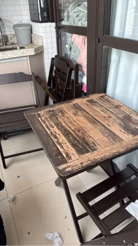 Mesa de Madeira Tramontina + 4 Cadeiras 