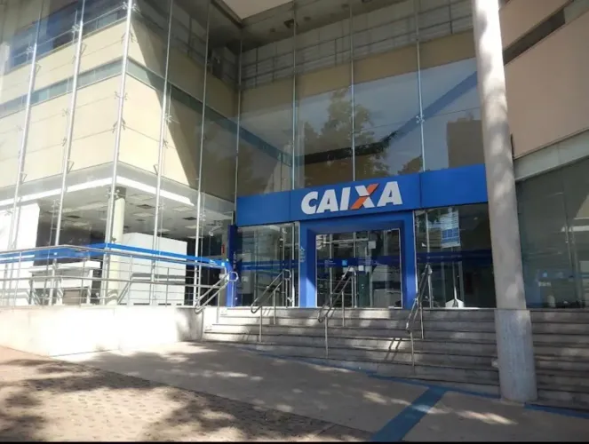OPORTUNIDADE - Loja para Aluguel 1000m² - Avenida do Contorno - Funcionários