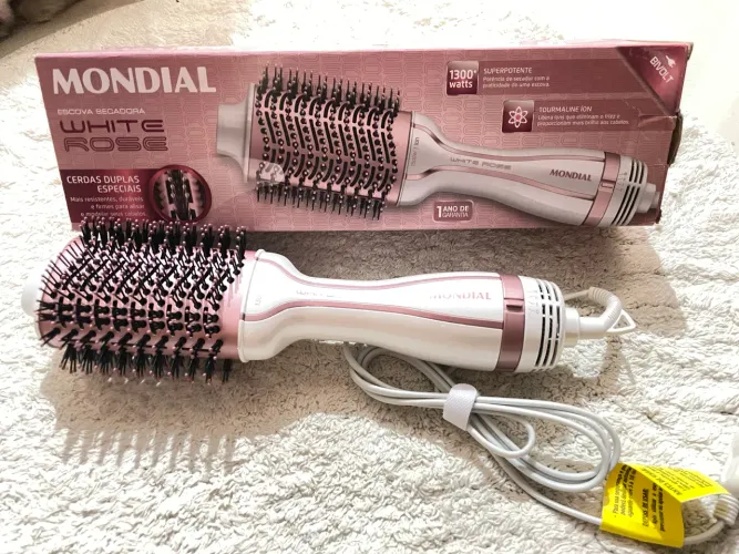 Escova secadora e modeladora
