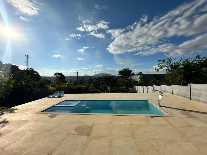 Sítio de 1.000 m² com Piscina e Área Gourmet à Venda em Mateus Leme/MG