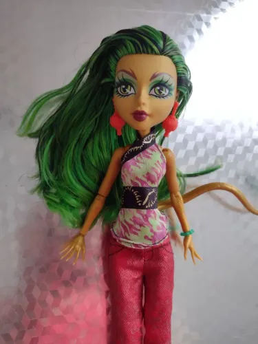 Monster High Jinafire New Scaremester