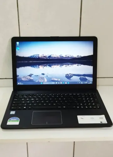 Notebook Core i5-8° Geração, 8GB RAM, SSS 256 GB