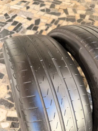 Vendo 02 Pneus 215/50/17 Pirelli