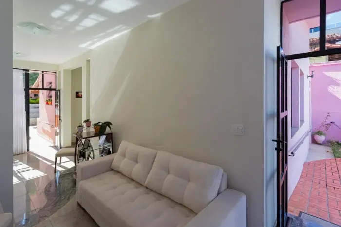 Casa à Venda - Santa Inês, 5 Quartos, 360 m2