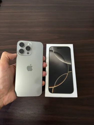 iPhone 16 pro Max 512GB em estado de novo com N.F
