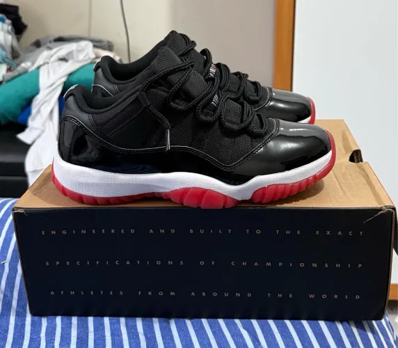 Air Jordan 11 Low Bred OG