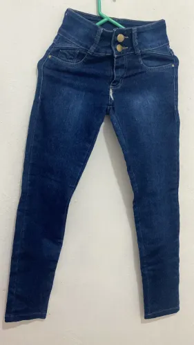 Calça Jeans (tamanho 36)