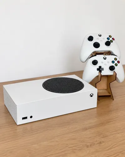 Xbox Series S + 2 Controles Originais + Suporte | Muito Conservado