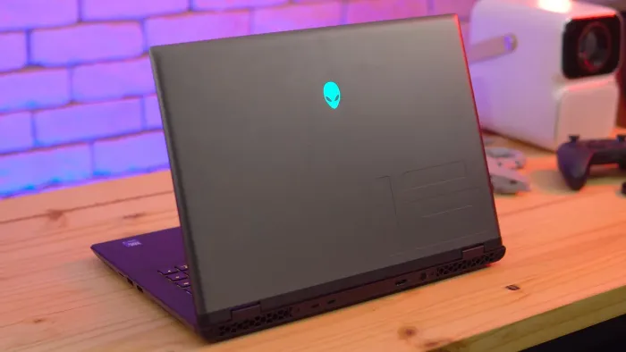 Notebook Gamer Alienware m16 R2 240hz QDHD- Estado Novo - hoje último dia do anúncio !