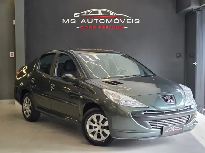 Peugeot 207 XR 1.4 Flex 8V 5P 2011