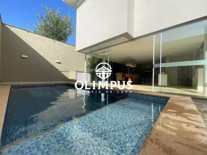 Casa para Alugar no Condomínio Jardins Roma no Bairro Nova Uberlândia em Uberlândia