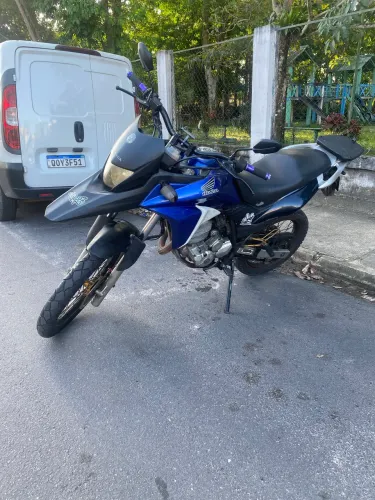 Moto Xre 3000 ano 2012