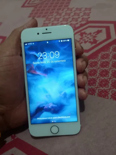 iPhone 7 em perfeito estado funcionando perfeitamente 