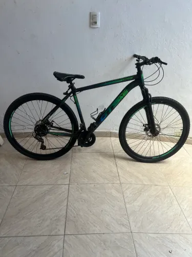 Bike aro29 GTSproM5, toda boa só precisa colocar os freios. Tamanho do quadro 21