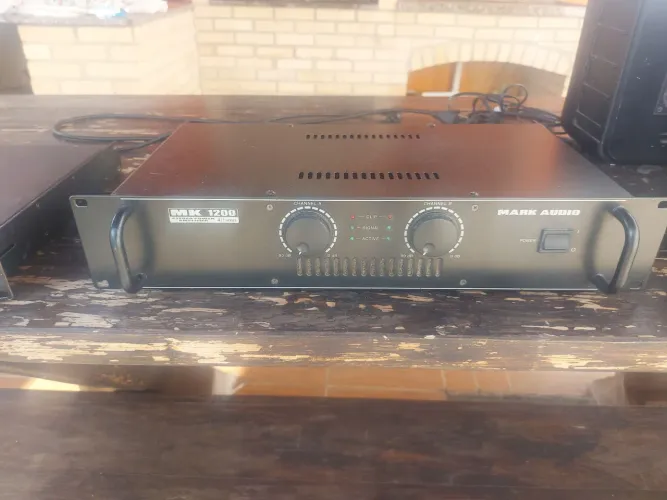 Amplificador de potência Mark Audio MK1200