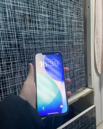 Iphone 12 pro max sem detalhes