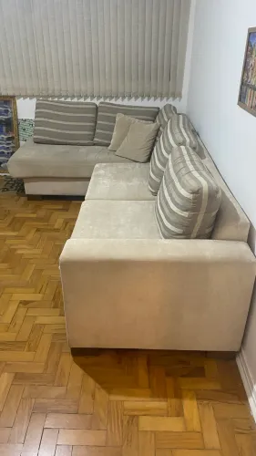 Sofá em L grande e confortável - 2,93m x 1,73m