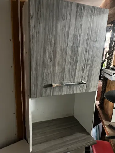 Armário cozinha e microondas 