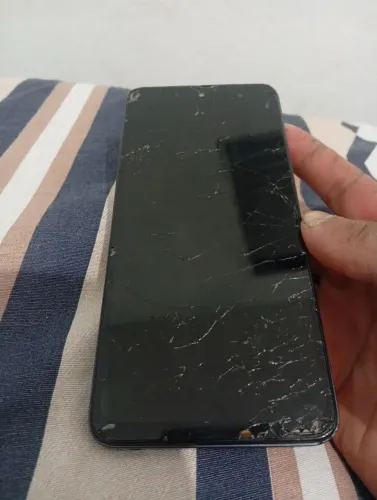 Vende-se celular tá infinix Smart 8
