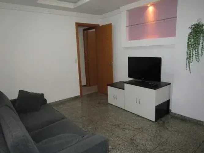 Lindo e Mobiliado de 02 quartos no Miolo de Icaraí