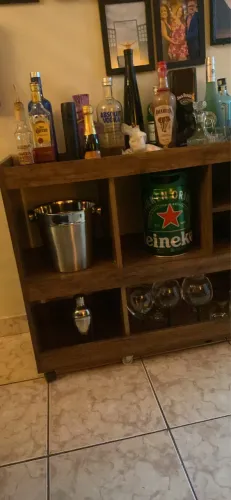 Adega, sem bebidas