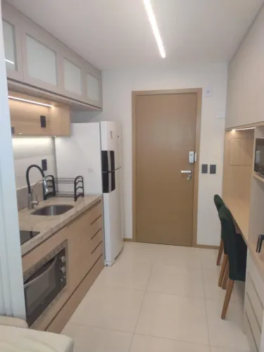 Lindo Estúdio 100% mobiliado, garagem e infraestrutura