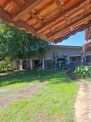 Chácara aconchegante condominio fechado vale das garcas- distrito de barao geraldo