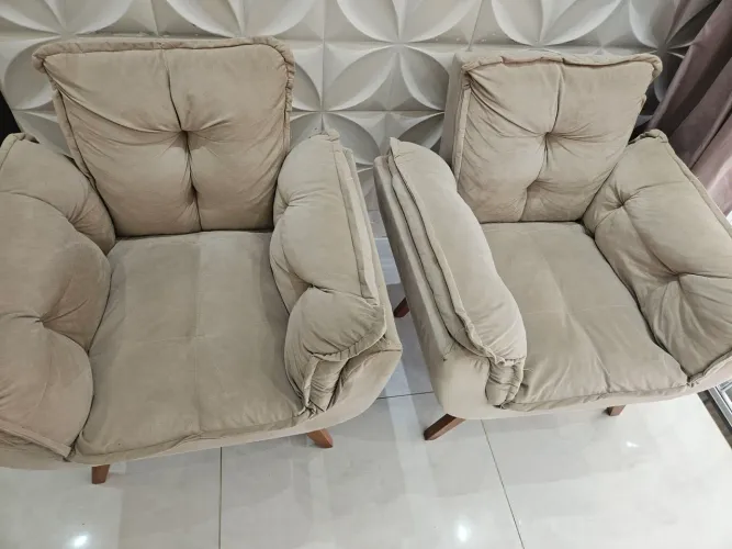 Vende-se essa 2 potronas