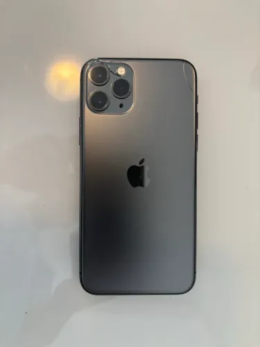 iPhone 11 Pro - 64 GB - 74% Saúde da bateria