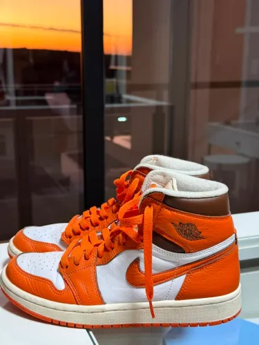 Air Jordan 1 High OG Starfish Laranja