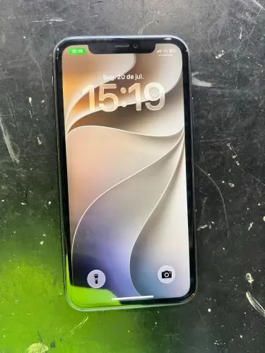 Vendo ou troco IPHONE 11 64gb