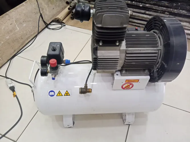Compressor odontológico
