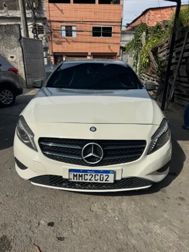 Mercedes-Benz Classe A 200 1.6 TB 16V Urban 156cv Aut. 2014