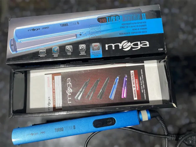 Chapinha de cabelo Mega Profissional Turbo Titan II azul-celeste