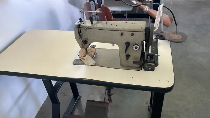 Máquina de costura Zig Singer - Reta Zig Zag
