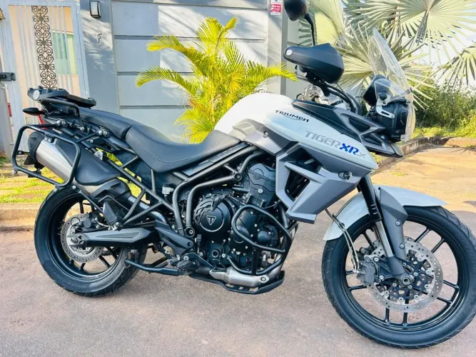 Triumph Tiger 800 XRX 2015