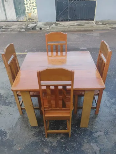 MESA DE ANGELIM COM 4 CADEIRAS