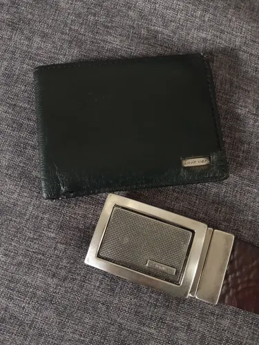 Kit cinto e carteira Calvin Klein couro legítimo 