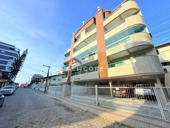 Apartamento em Pardal - Bombas - Bombinhas/SC