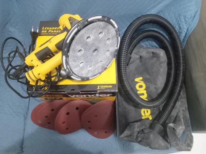 Vendo lixadeira  de parede da marca Vonder 