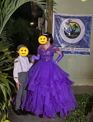 Vestido Debutante Roxo Completo