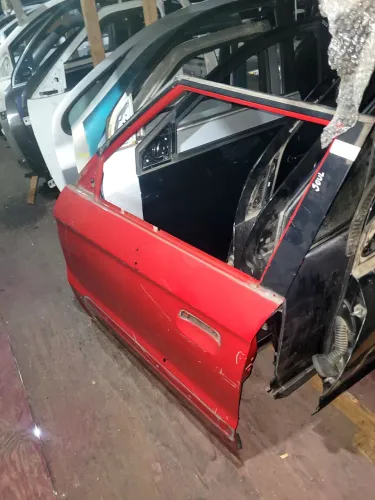 Porta dianteira direita kia soul 2012