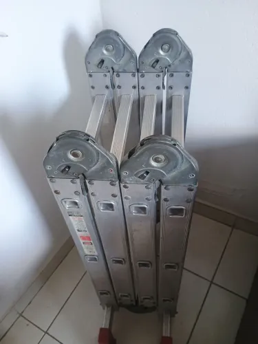 Escada dobrável
