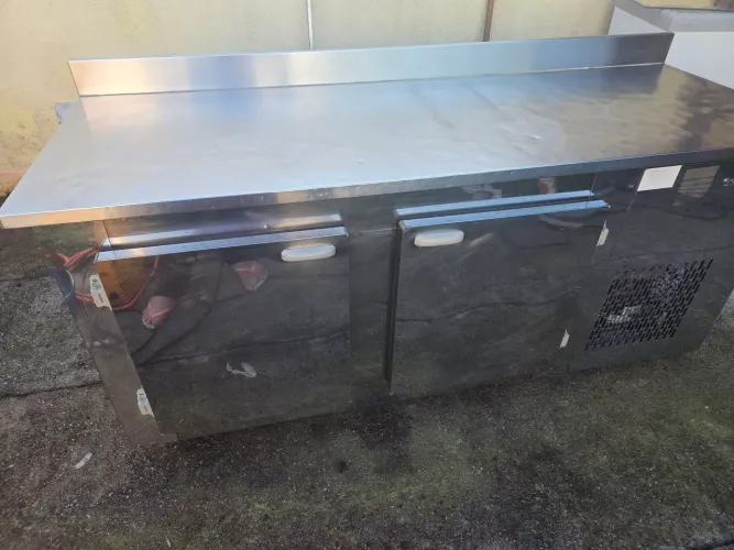 Geladeira Inox Gelopar (190cm) - 220V