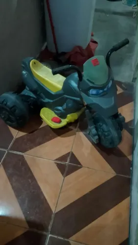 Moto elétrica infantil