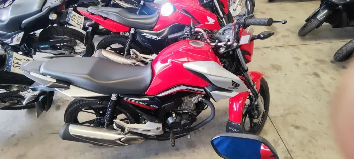 HONDA CG TITAN 160 VERMELHA 2023 Shalon veículos Cariacica